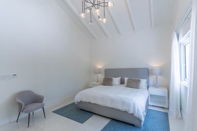 Luxury Villa Photo #51