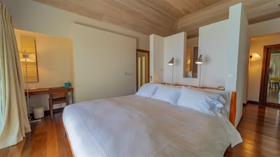Luxury Villa Photo #46