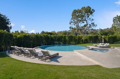 Luxury Villa Photo #4