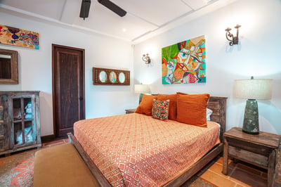 Luxury Villa Photo #13