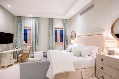 Luxury Villa Photo #42
