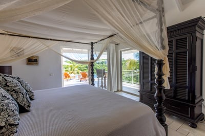 Luxury Villa Photo #21