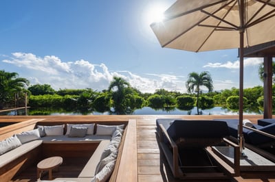 Luxury Villa Photo #15
