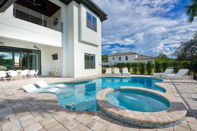 Luxury Villa Photo #4