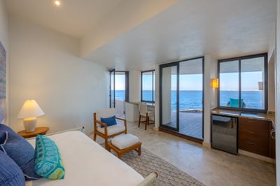 Luxury Villa Photo #44