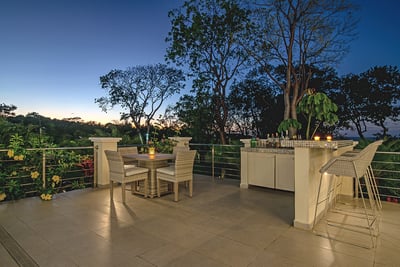 Luxury Villa Photo #12
