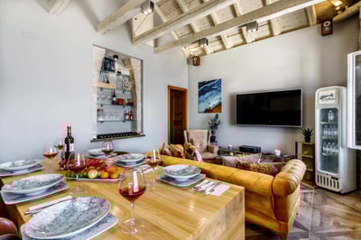 Luxury Villa Photo #16