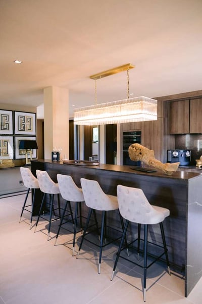 Luxury Villa Photo #11