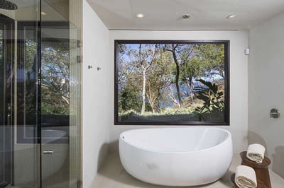 Luxury Villa Photo #39