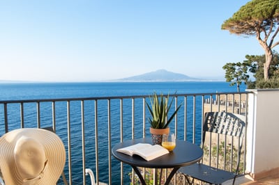 Luxury Villa Photo #17