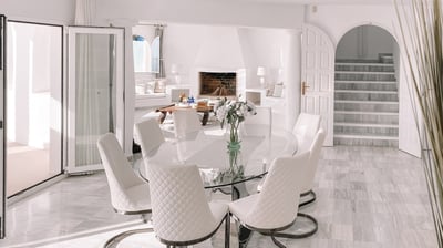 Luxury Villa Photo #18