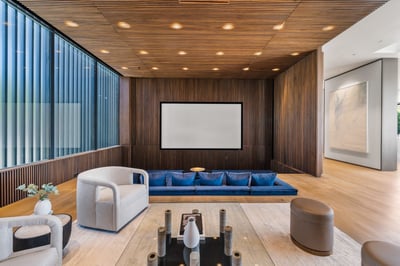 Luxury Villa Photo #17