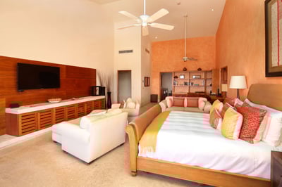 Luxury Villa Photo #21