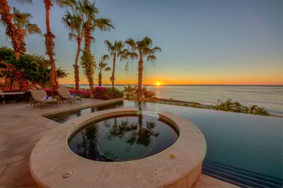 Luxury Villa Photo #9