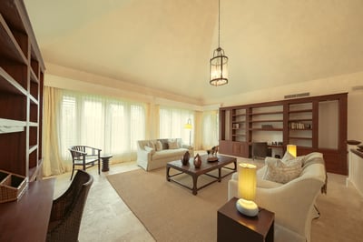 Luxury Villa Photo #37