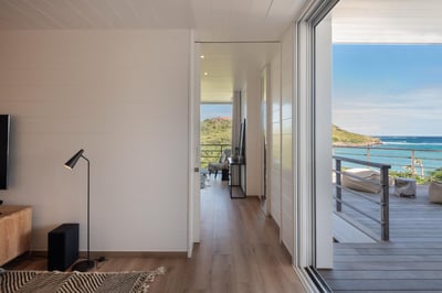 Luxury Villa Photo #5