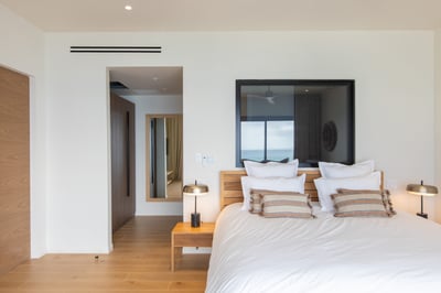 Luxury Villa Photo #28