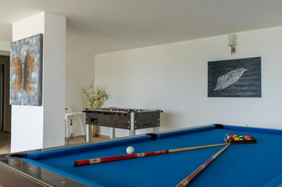 Luxury Villa Photo #23