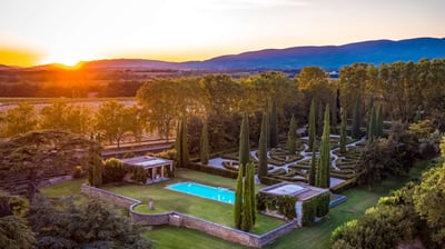Luxury Villa Photo #4