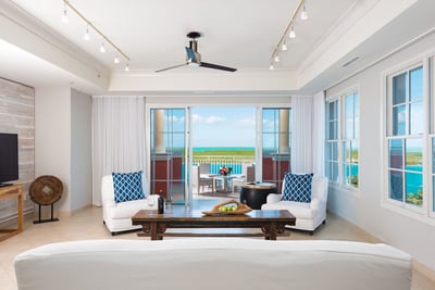 Luxury Villa Photo #3