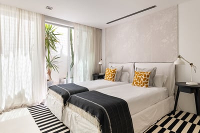 Luxury Villa Photo #34