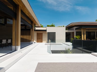 Luxury Villa Photo #32