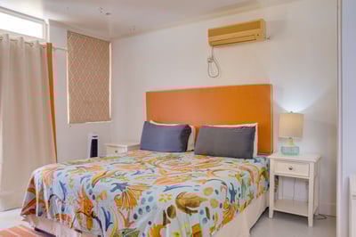 Luxury Villa Photo #30