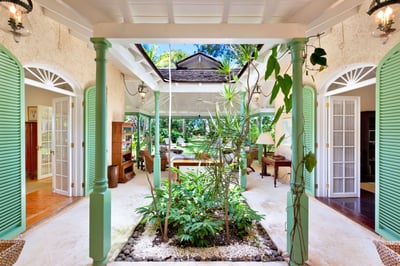Luxury Villa Photo #17