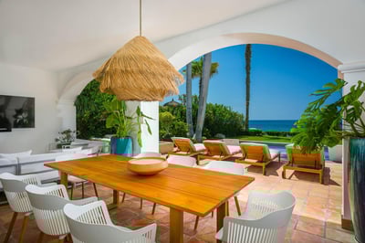 Luxury Villa Photo #14