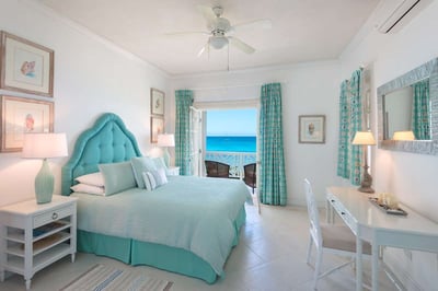 Luxury Villa Photo #8