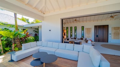 Luxury Villa Photo #11