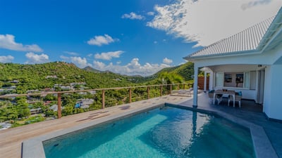 Luxury Villa Photo #2