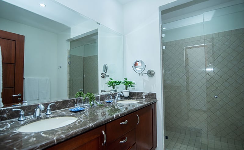 Vista Las Palmas 12C