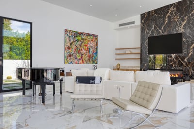 Luxury Villa Photo #20