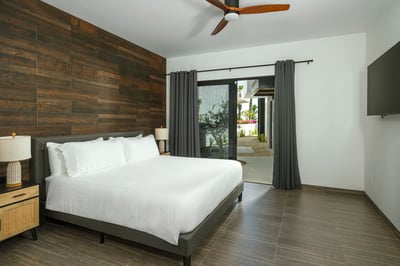 Luxury Villa Photo #29