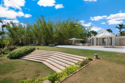 Luxury Villa Photo #14