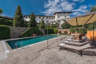 Luxury Villa Photo #9