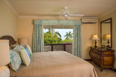 Luxury Villa Photo #22