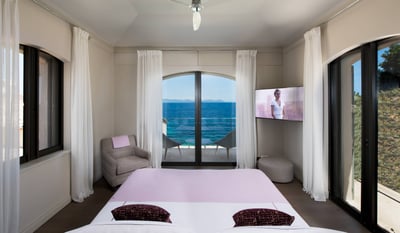 Luxury Villa Photo #15