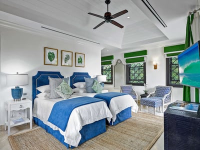 Luxury Villa Photo #28