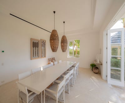 Luxury Villa Photo #26