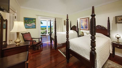 Luxury Villa Photo #17