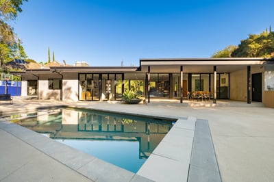 Luxury Villa Photo #13
