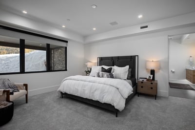 Luxury Villa Photo #36