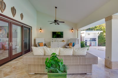 Luxury Villa Photo #20