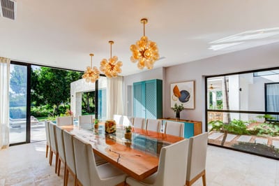 Luxury Villa Photo #12