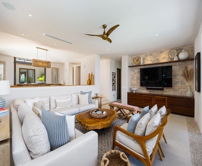Luxury Villa Photo #28