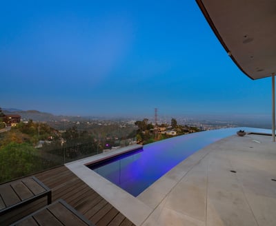 Luxury Villa Photo #22
