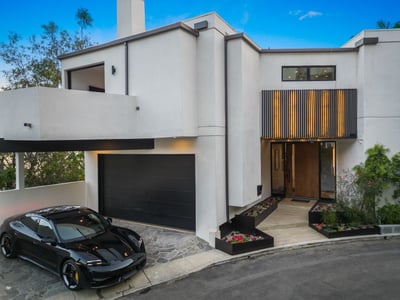 Luxury Villa Photo #11