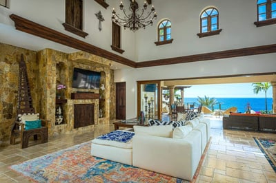 Luxury Villa Photo #25